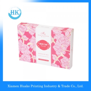 Różowy papier do pakowania w luksusowe opakowanie 